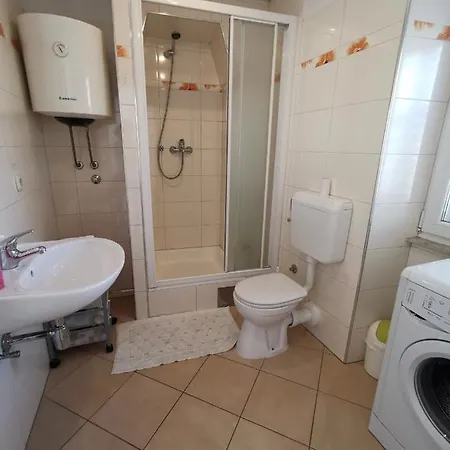 Modern In A Superb Location *