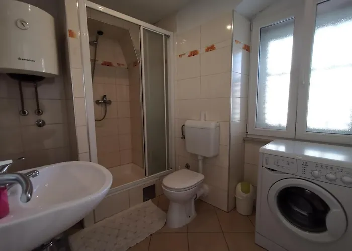 Modern In A Superb Location *